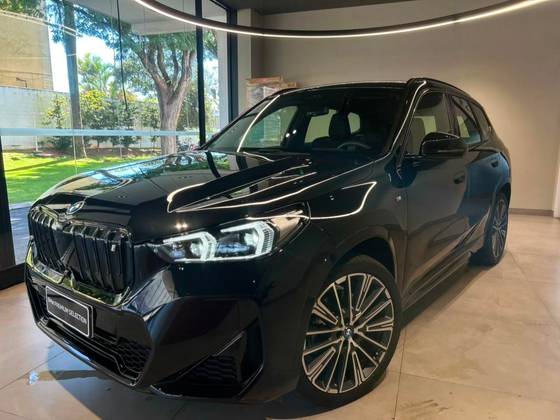 BMW iX1 ELÉTRICO XDRIVE30 M SPORT BMW iX1 ELÉTRICO XDRIVE30 M SPORT